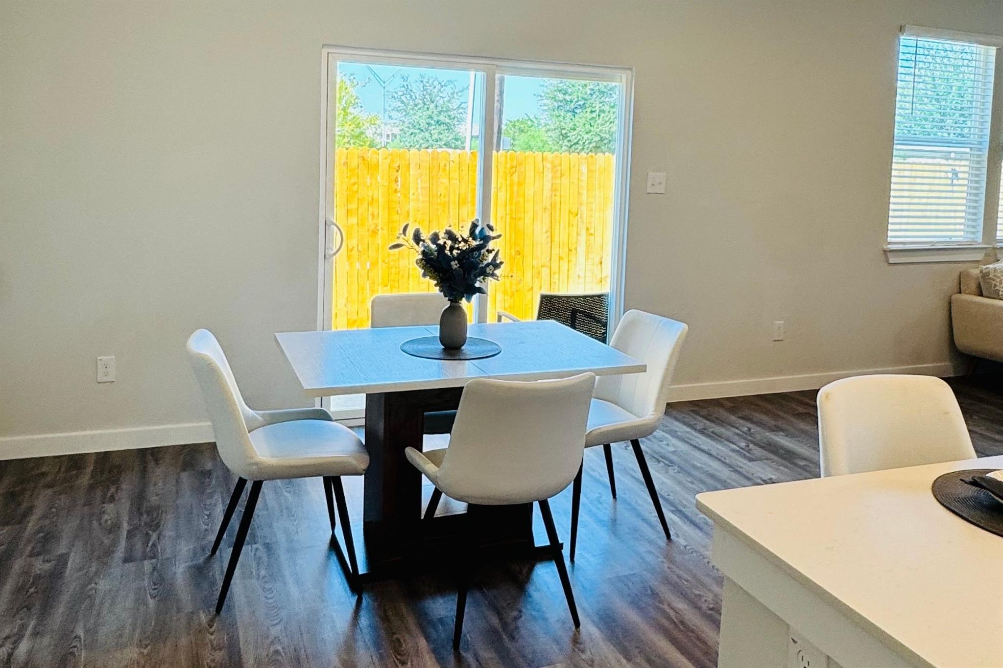 Image 7 of 14 For 5935 W Hausman Road Rd 1