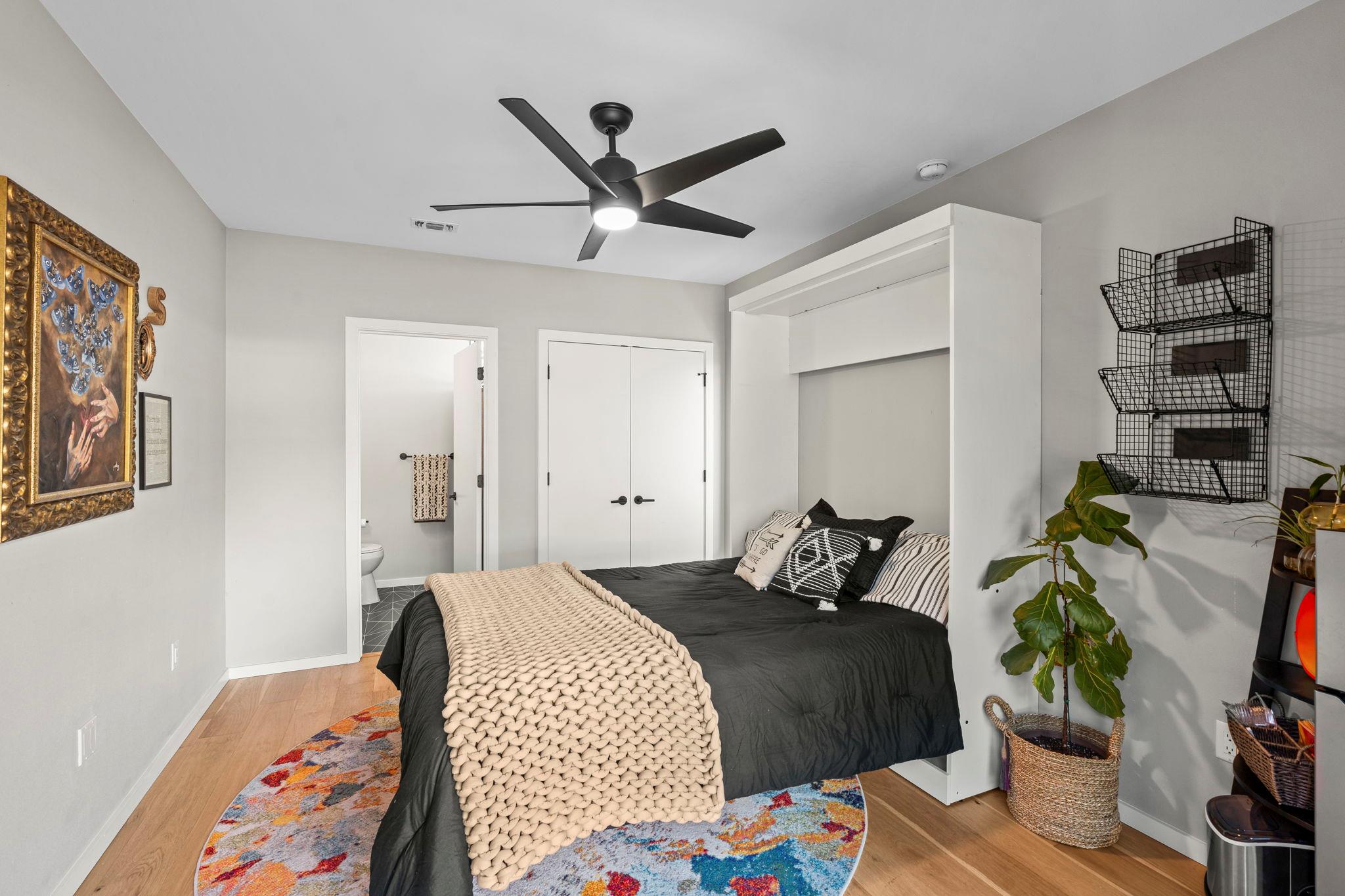 Image 32 of 37 For 7525 Delafield Ln B