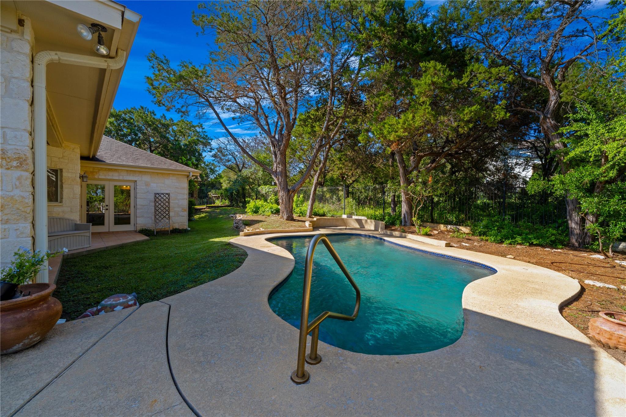 Details for 758 Mission Hts, New Braunfels, TX 78130