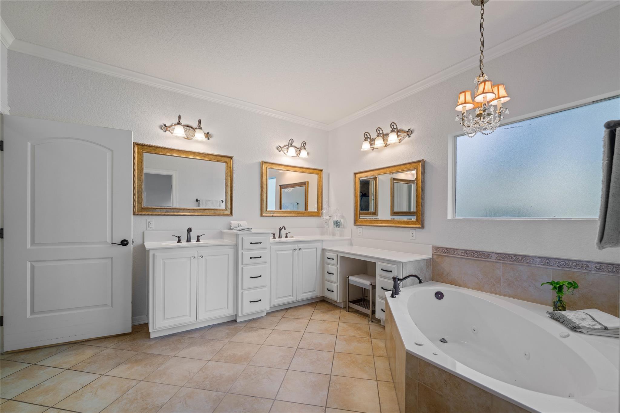 Image 22 of 38 For 758 Mission Hts