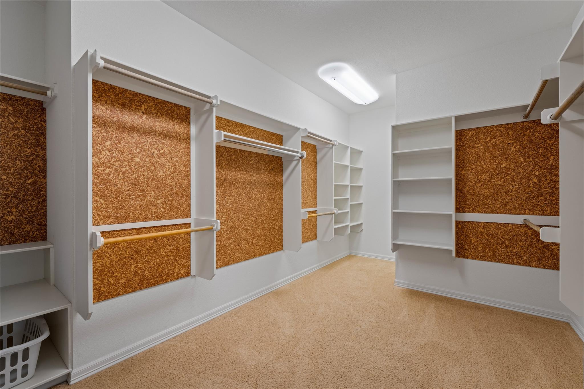 Image 24 of 38 For 758 Mission Hts