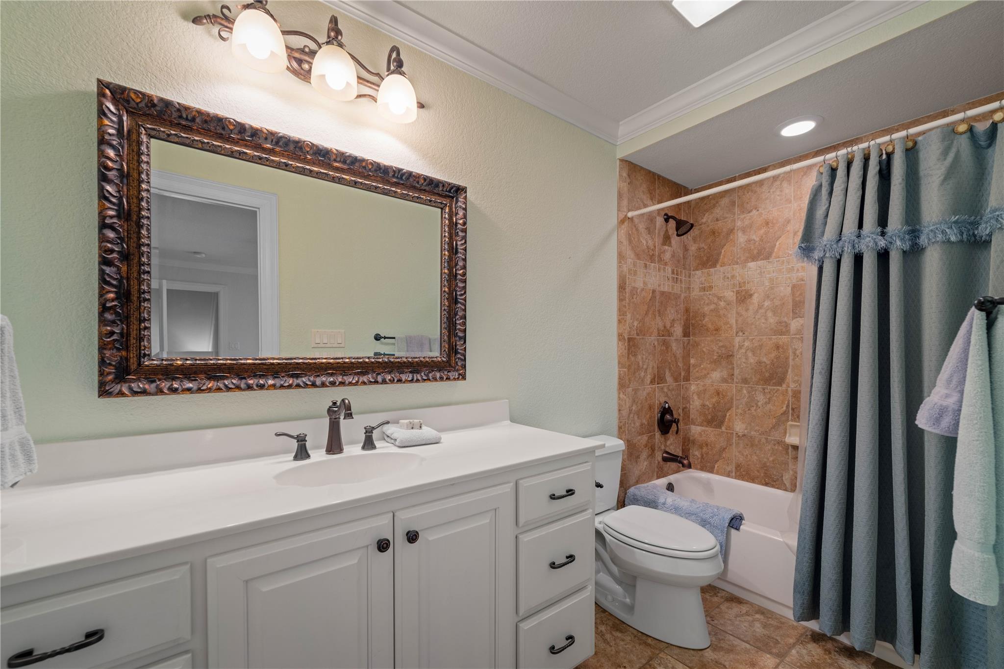 Image 30 of 38 For 758 Mission Hts