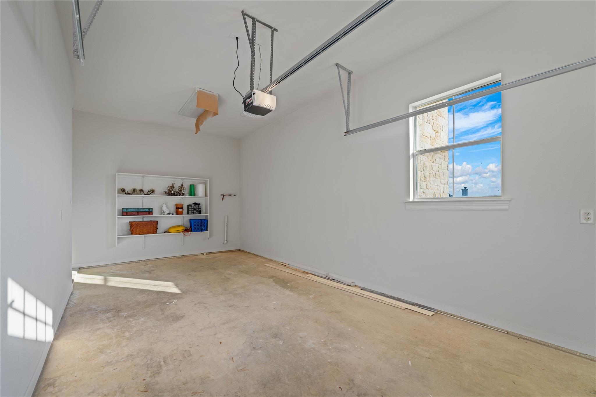 Image 36 of 38 For 758 Mission Hts