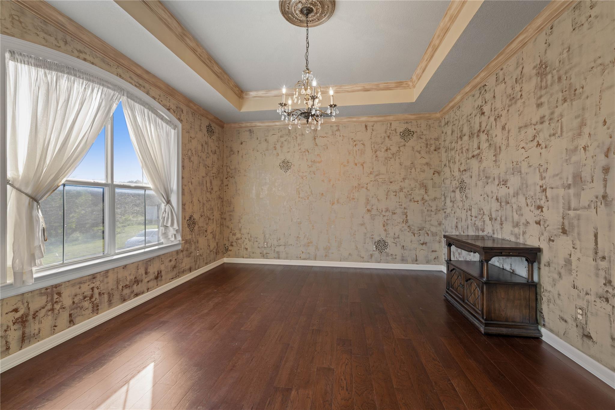 Image 6 of 38 For 758 Mission Hts