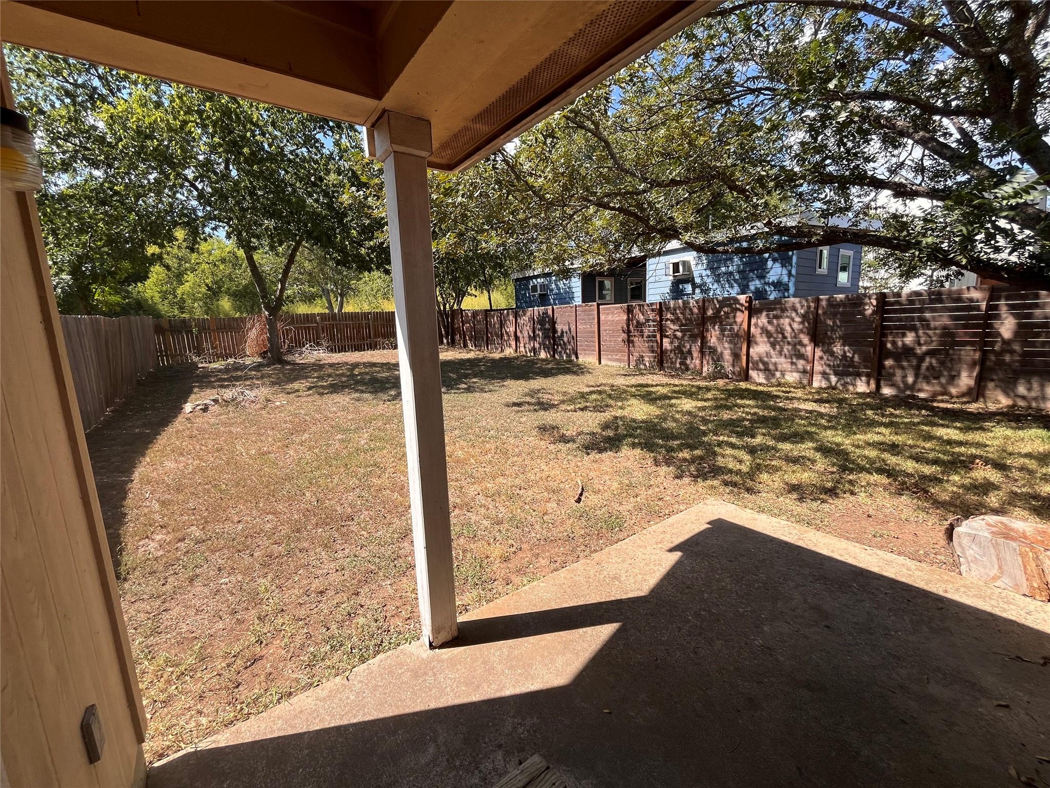 Image 14 of 26 For 6504 Cannonleague Dr B