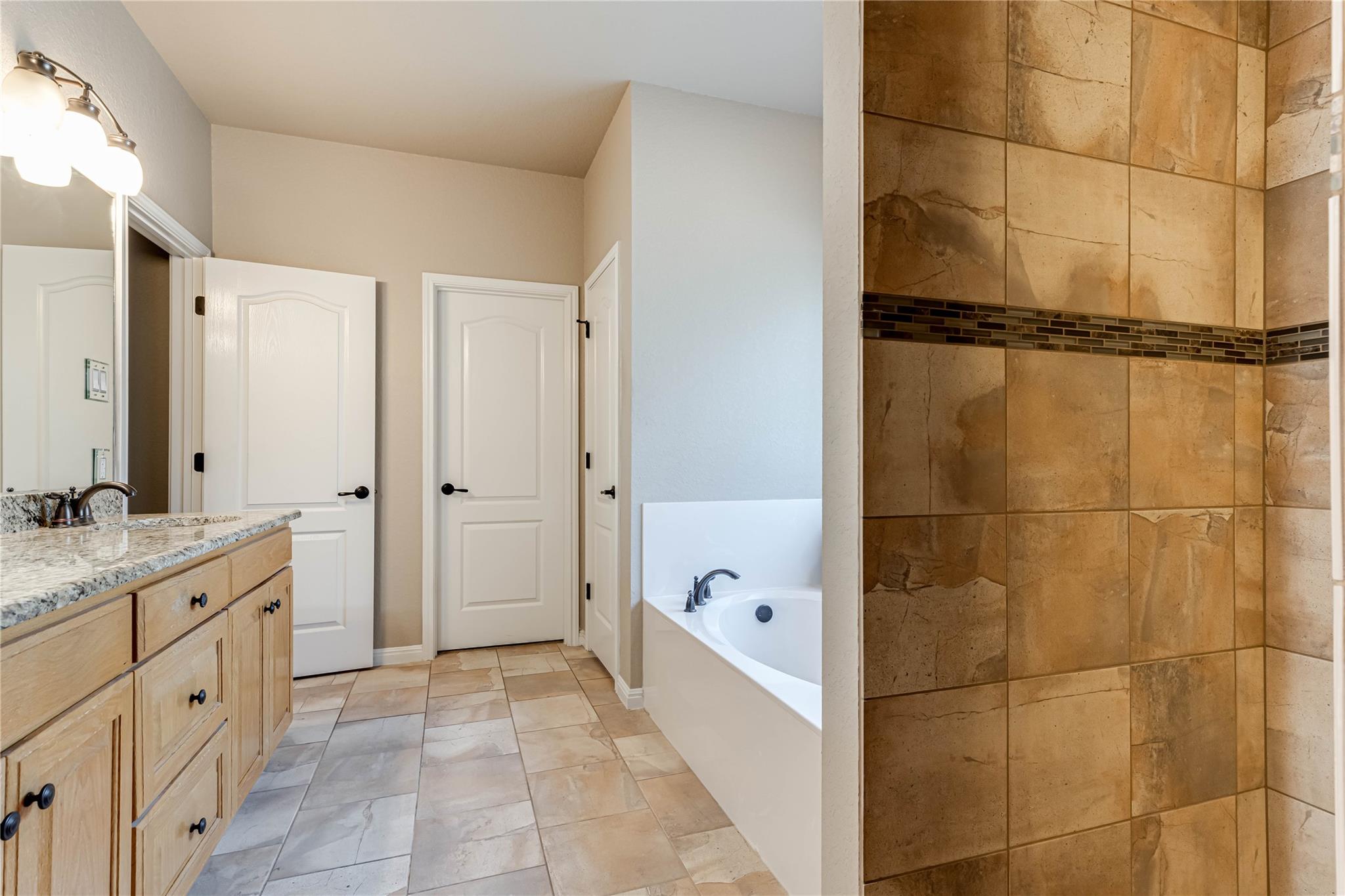 Image 23 of 40 For 205 Sendera Xing