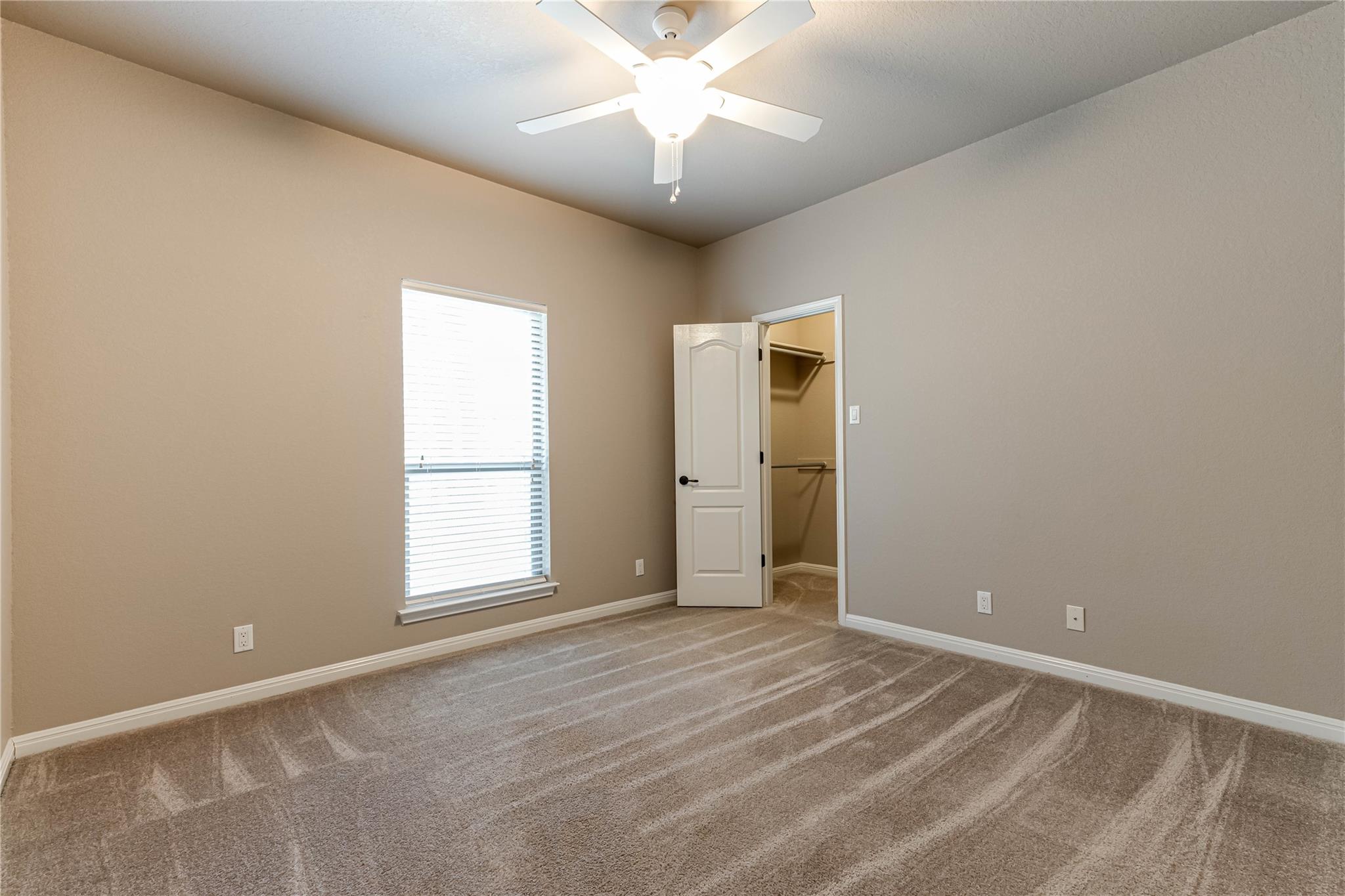 Image 26 of 40 For 205 Sendera Xing