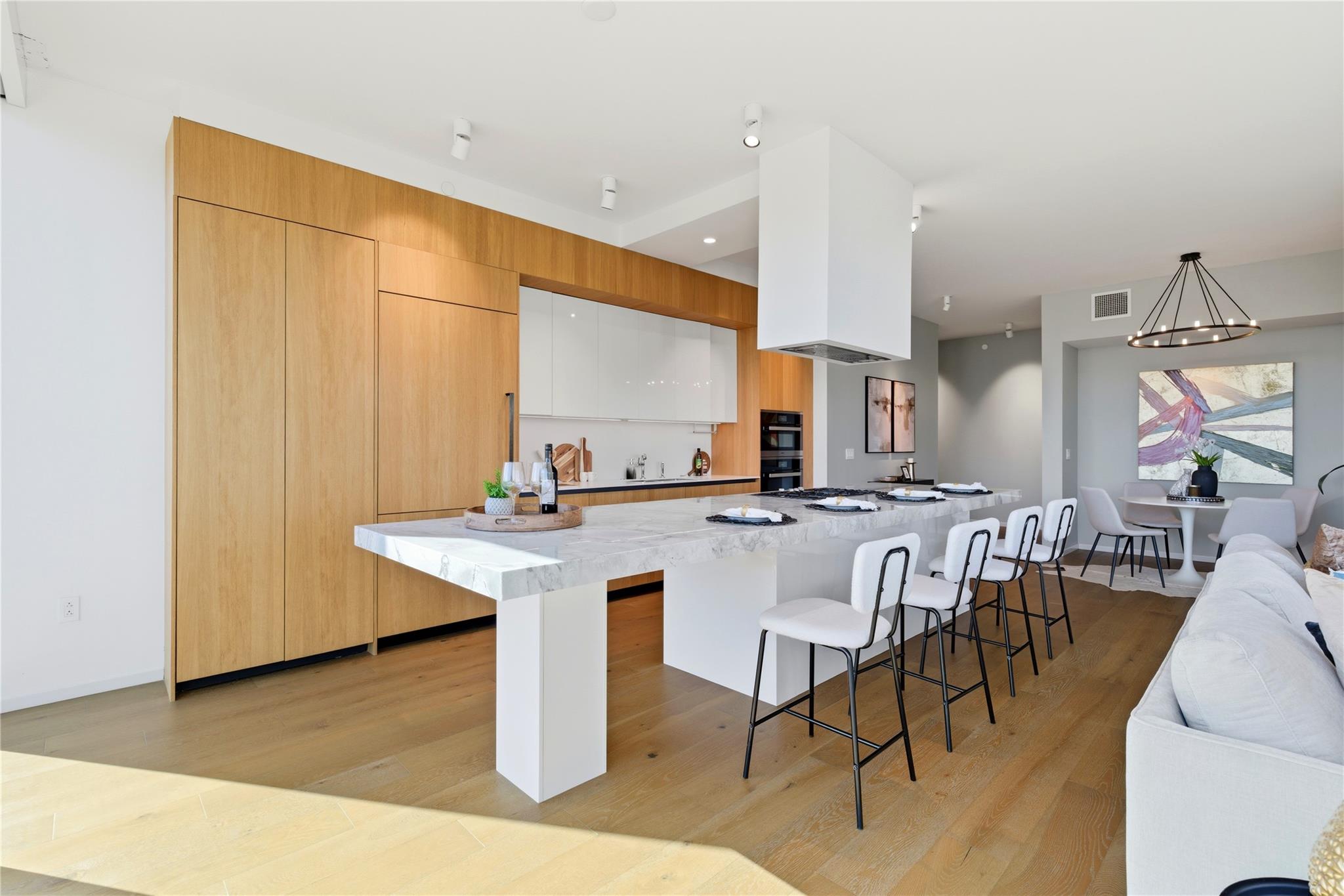 Image 10 of 40 For 1211 Riverside Dr W 6b