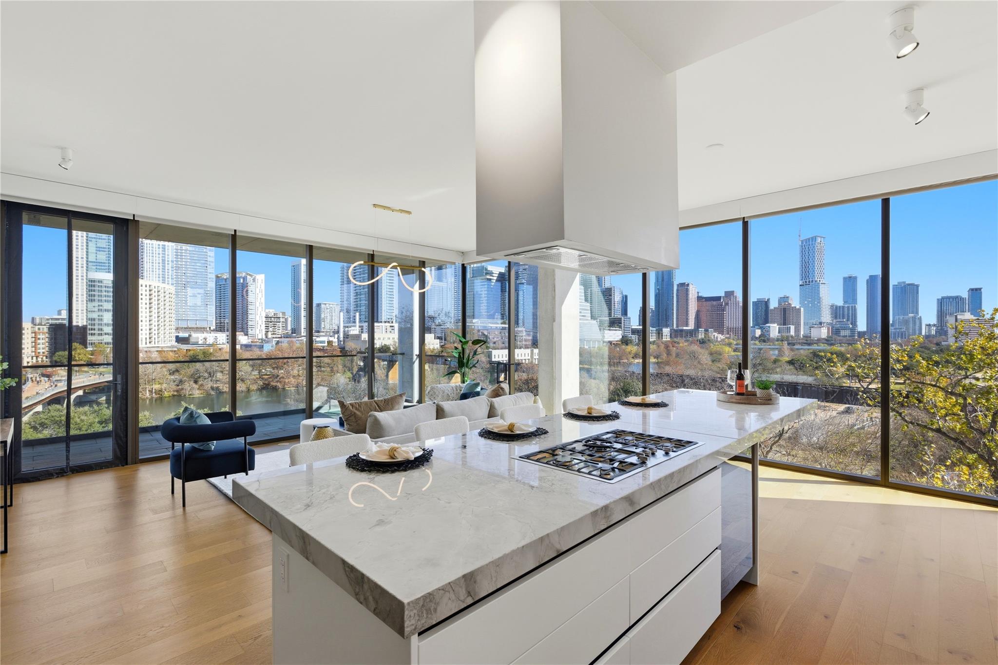 Image 4 of 40 For 1211 Riverside Dr W 6b