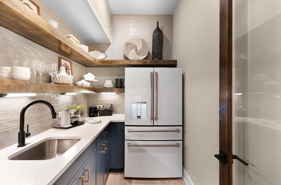 Image 8 of 39 For 212 Three Rivers Rd