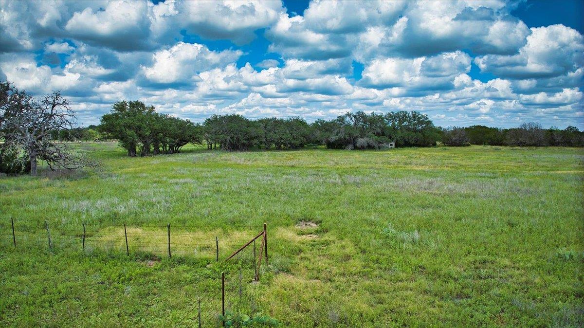 Image 15 of 19 For 555 Summer Hill Ln