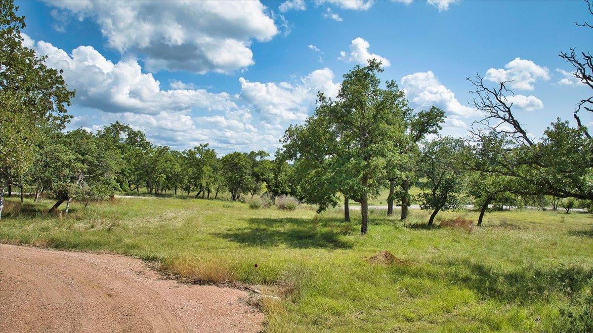 Image 5 of 19 For 555 Summer Hill Ln