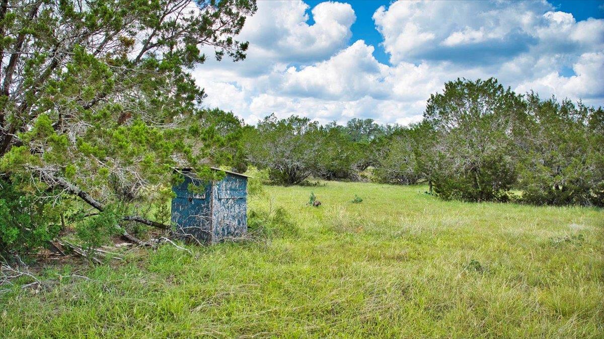 Image 6 of 19 For 555 Summer Hill Ln