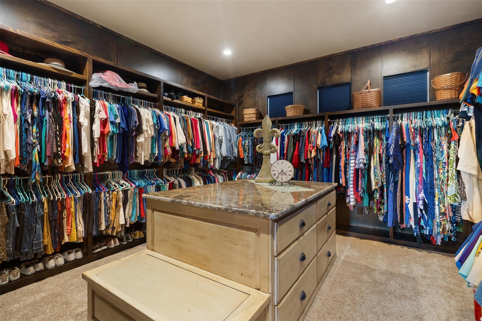 Image 19 of 40 For 1039 Bluewater Pl