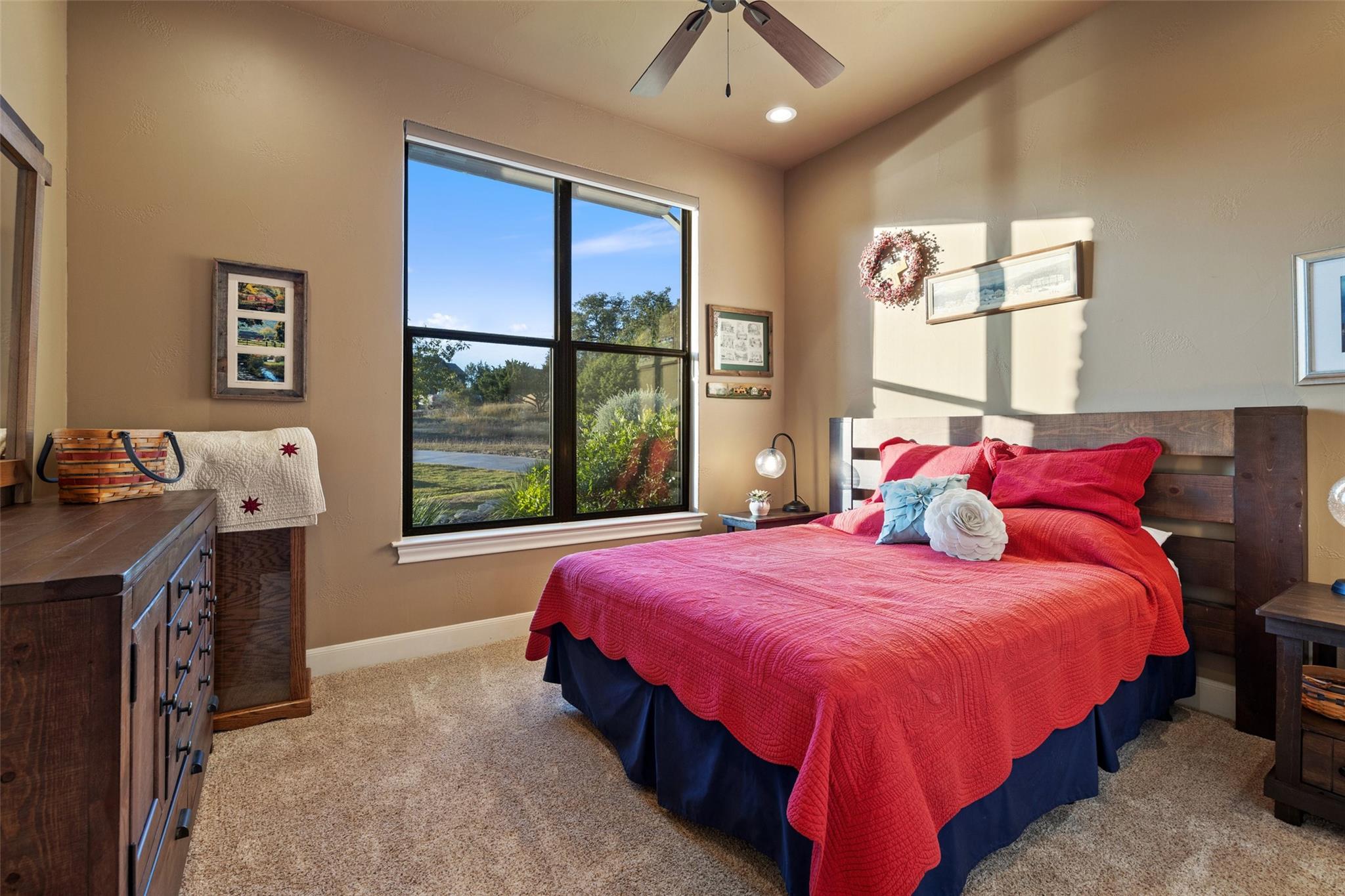 Image 21 of 40 For 1039 Bluewater Pl