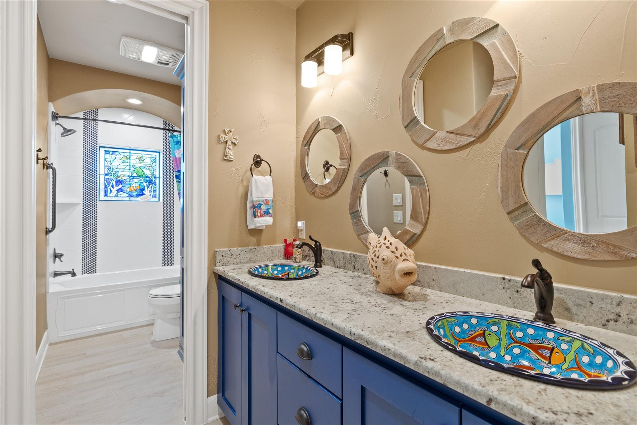 Image 32 of 40 For 1039 Bluewater Pl