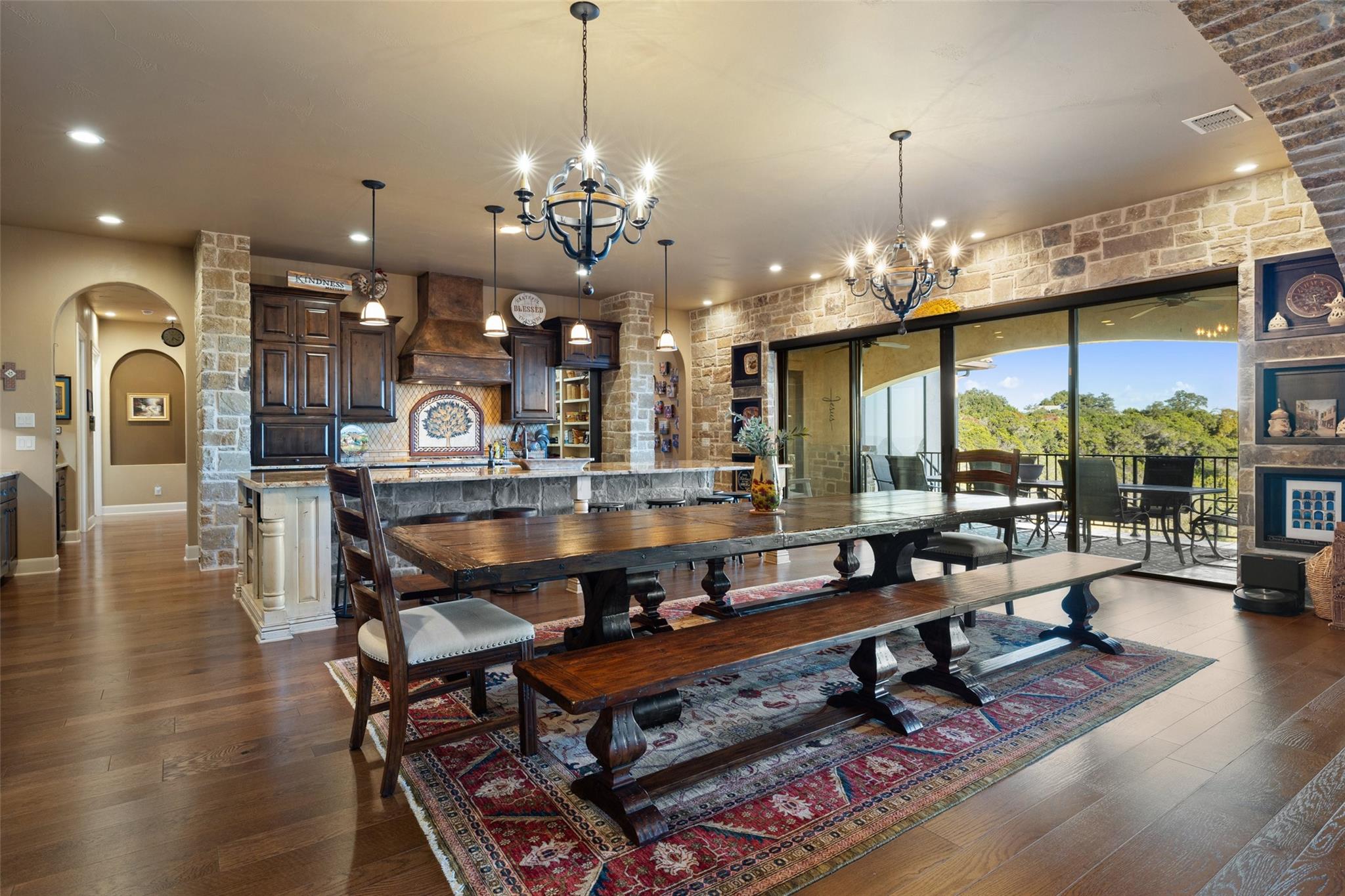 Image 9 of 40 For 1039 Bluewater Pl