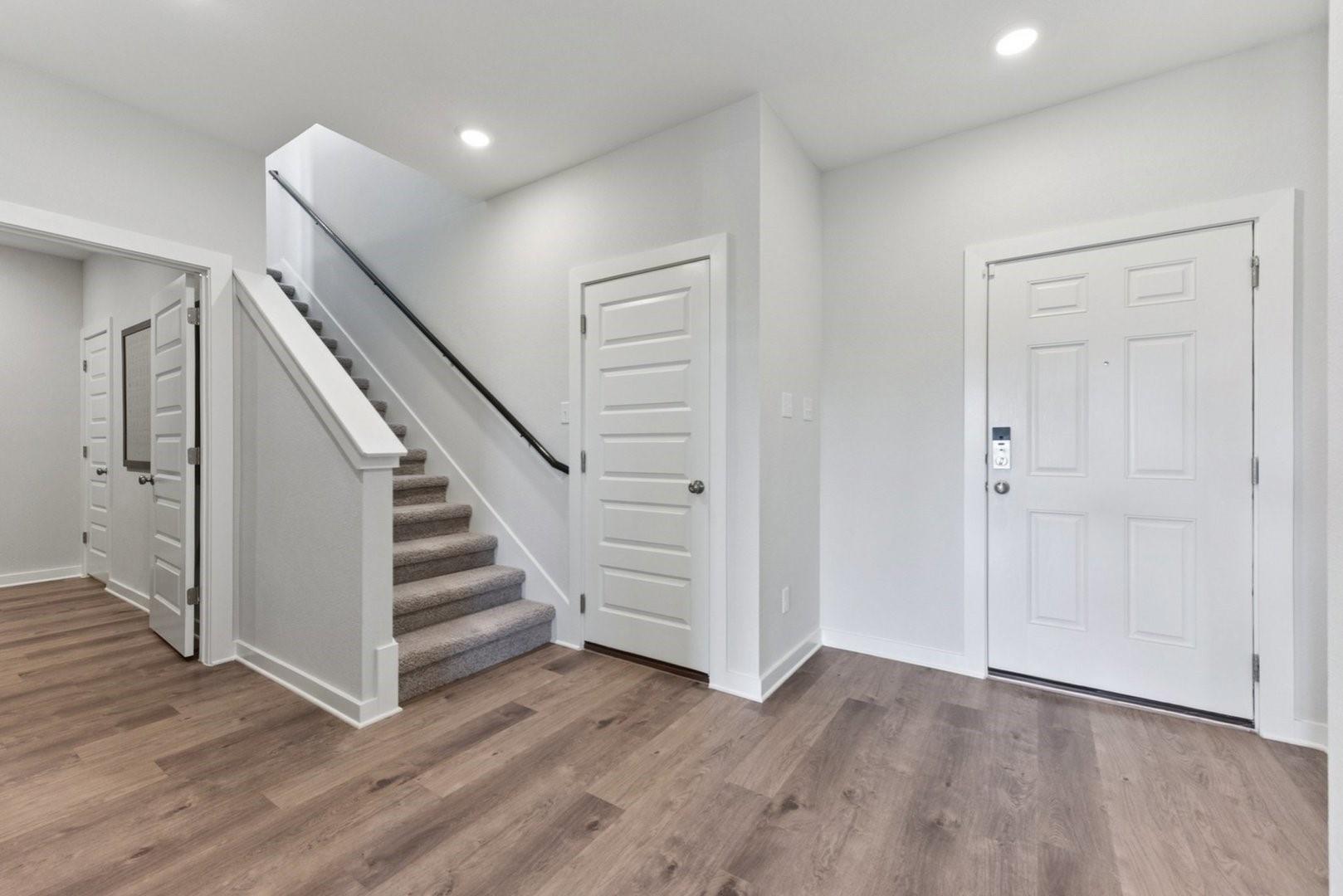 Image 20 of 28 For 264 Escape Way