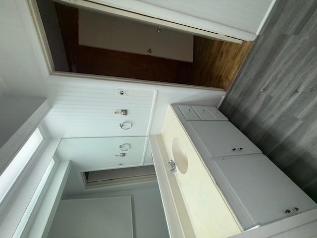 Image 13 of 16 For 10195 Wilke Rd