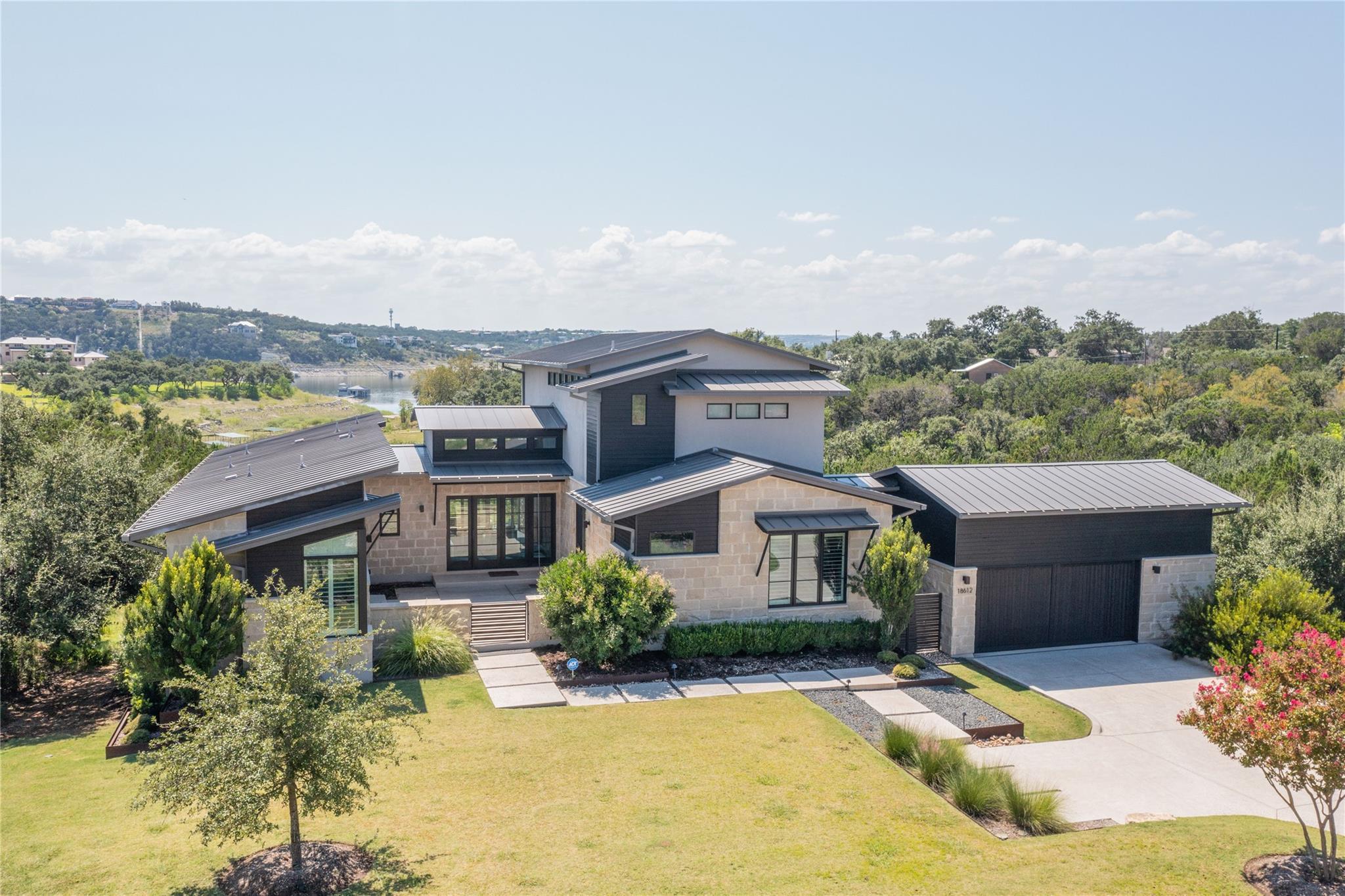 Details for 18612 Flying J Blvd, Spicewood, TX 78669