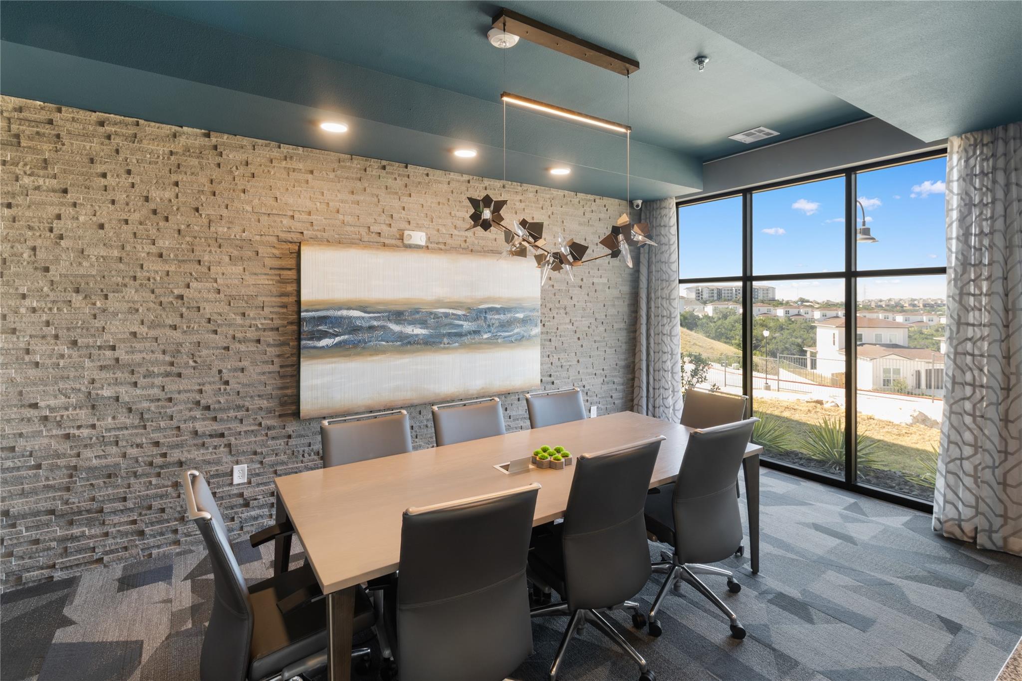 Image 24 of 33 For 18531 Kyle Seal Pkwy 025