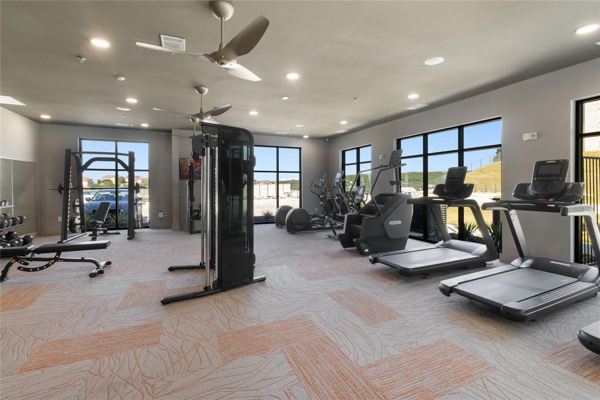 Image 26 of 33 For 18531 Kyle Seal Pkwy 025