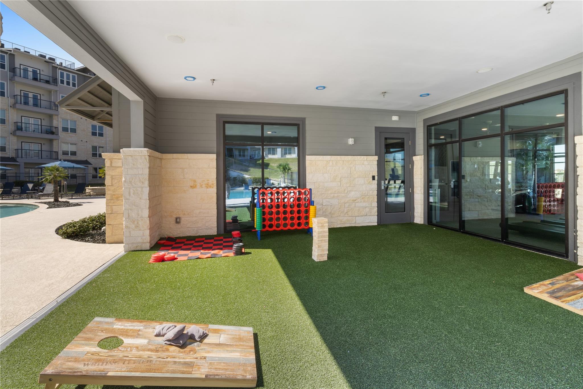 Image 33 of 33 For 18531 Kyle Seal Pkwy 025