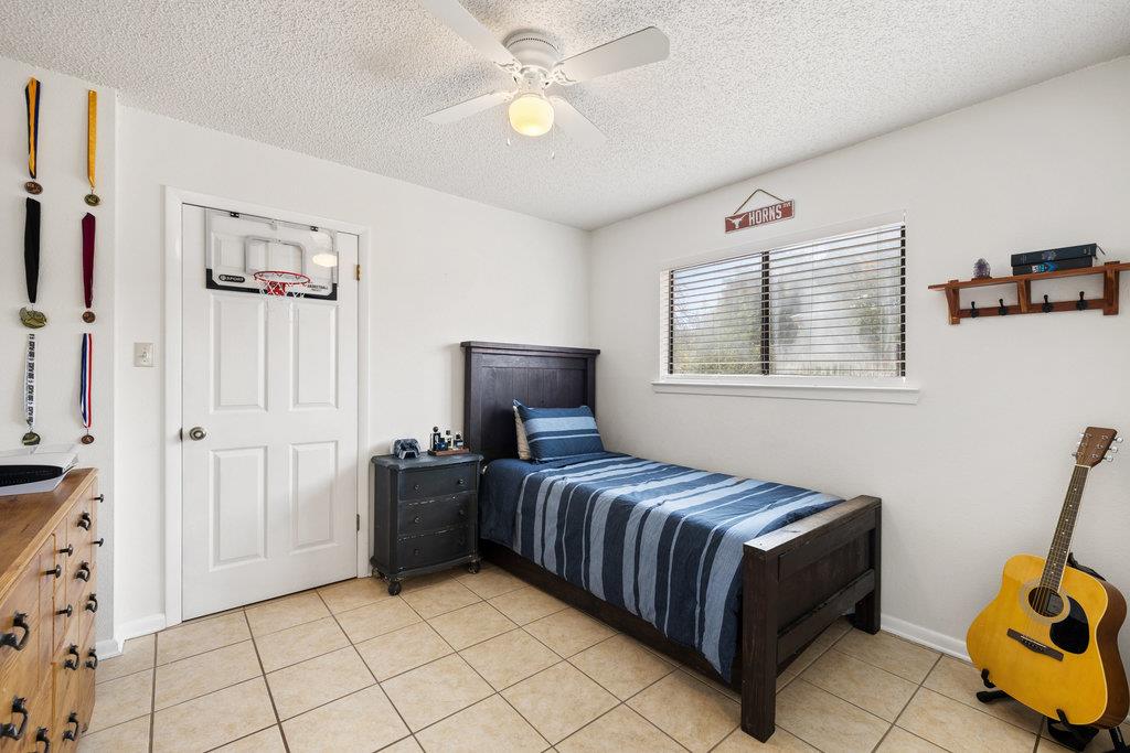 Image 10 of 18 For 102 Pitchfork Dr