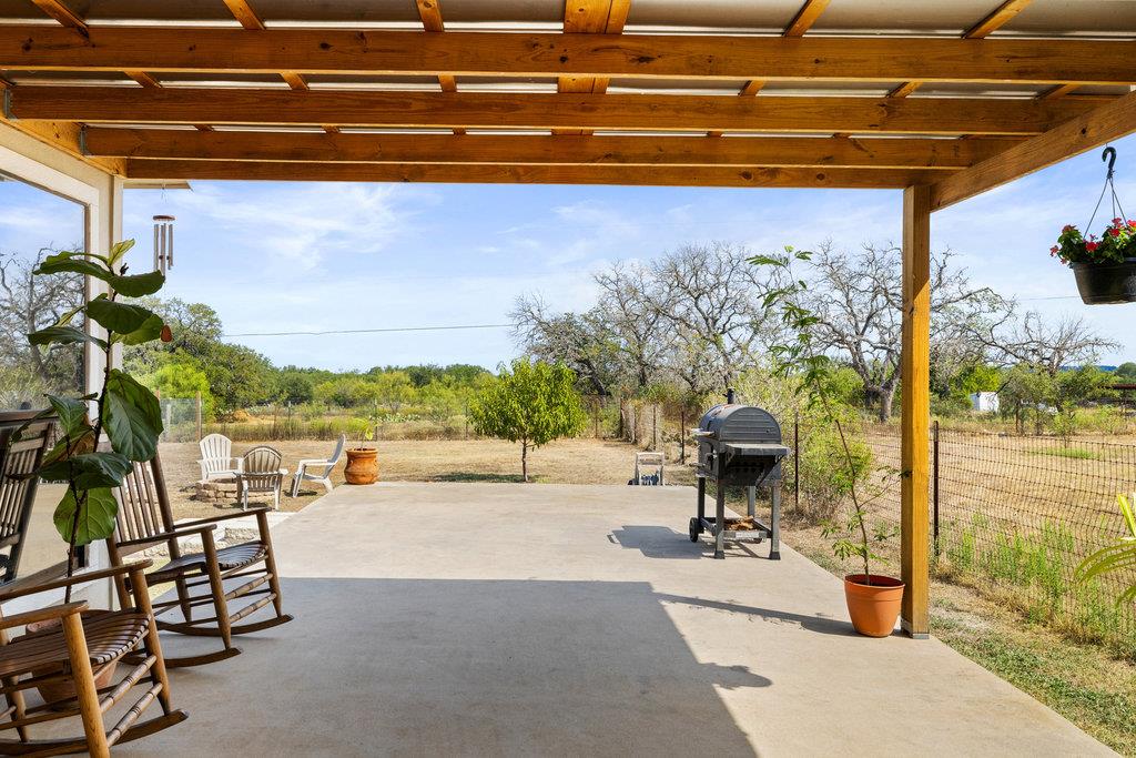 Image 13 of 18 For 102 Pitchfork Dr