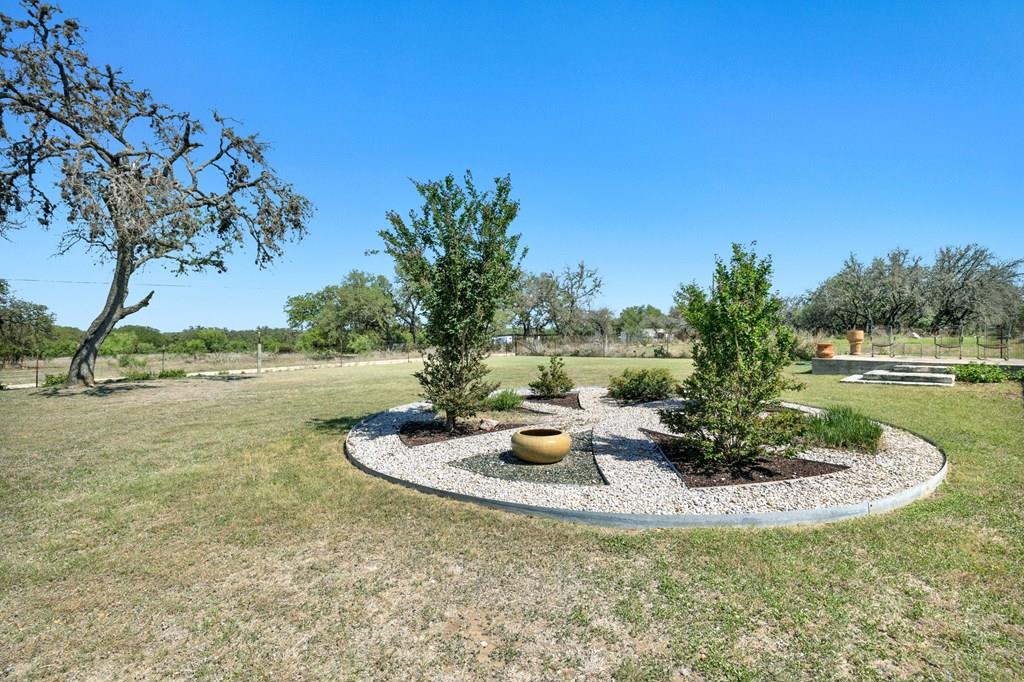 Image 15 of 18 For 102 Pitchfork Dr