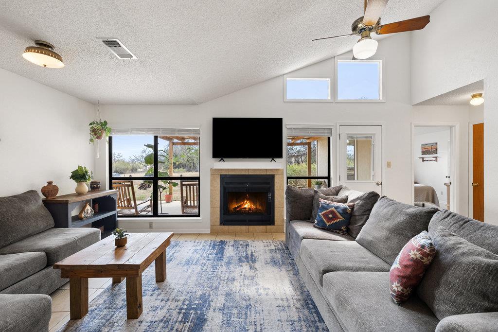 Image 2 of 18 For 102 Pitchfork Dr