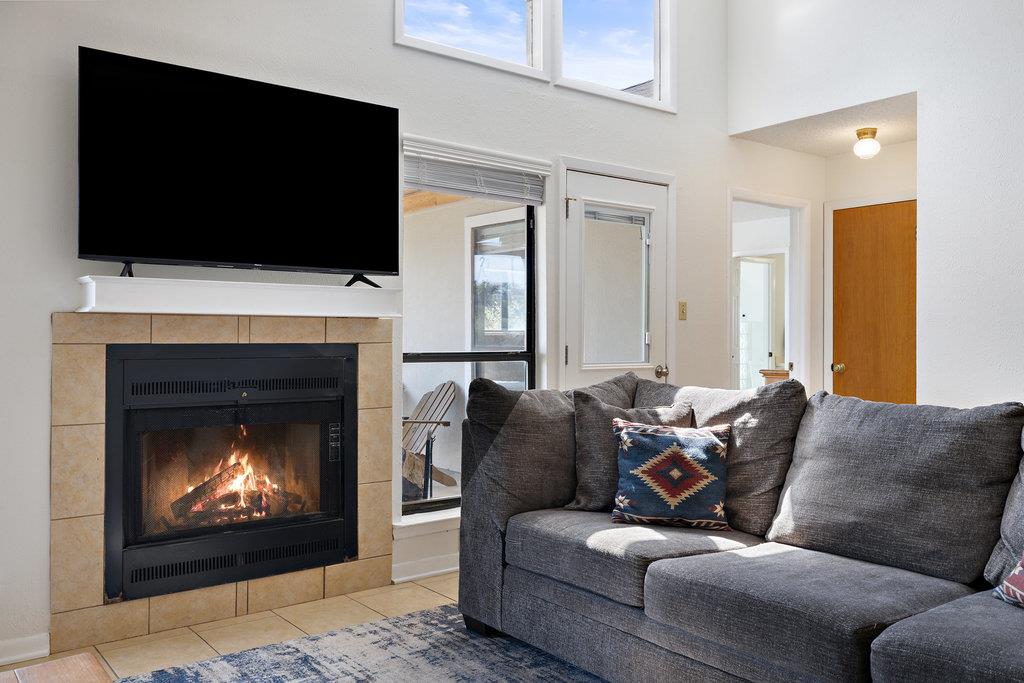 Image 3 of 18 For 102 Pitchfork Dr