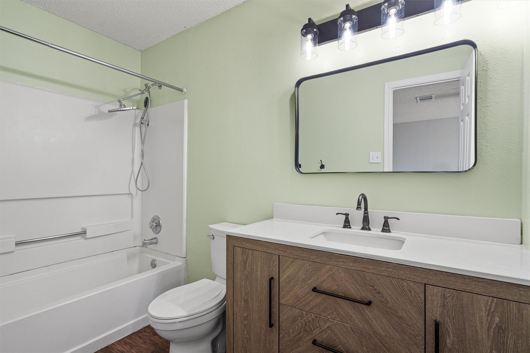 Image 19 of 30 For 1082 Stone Holw