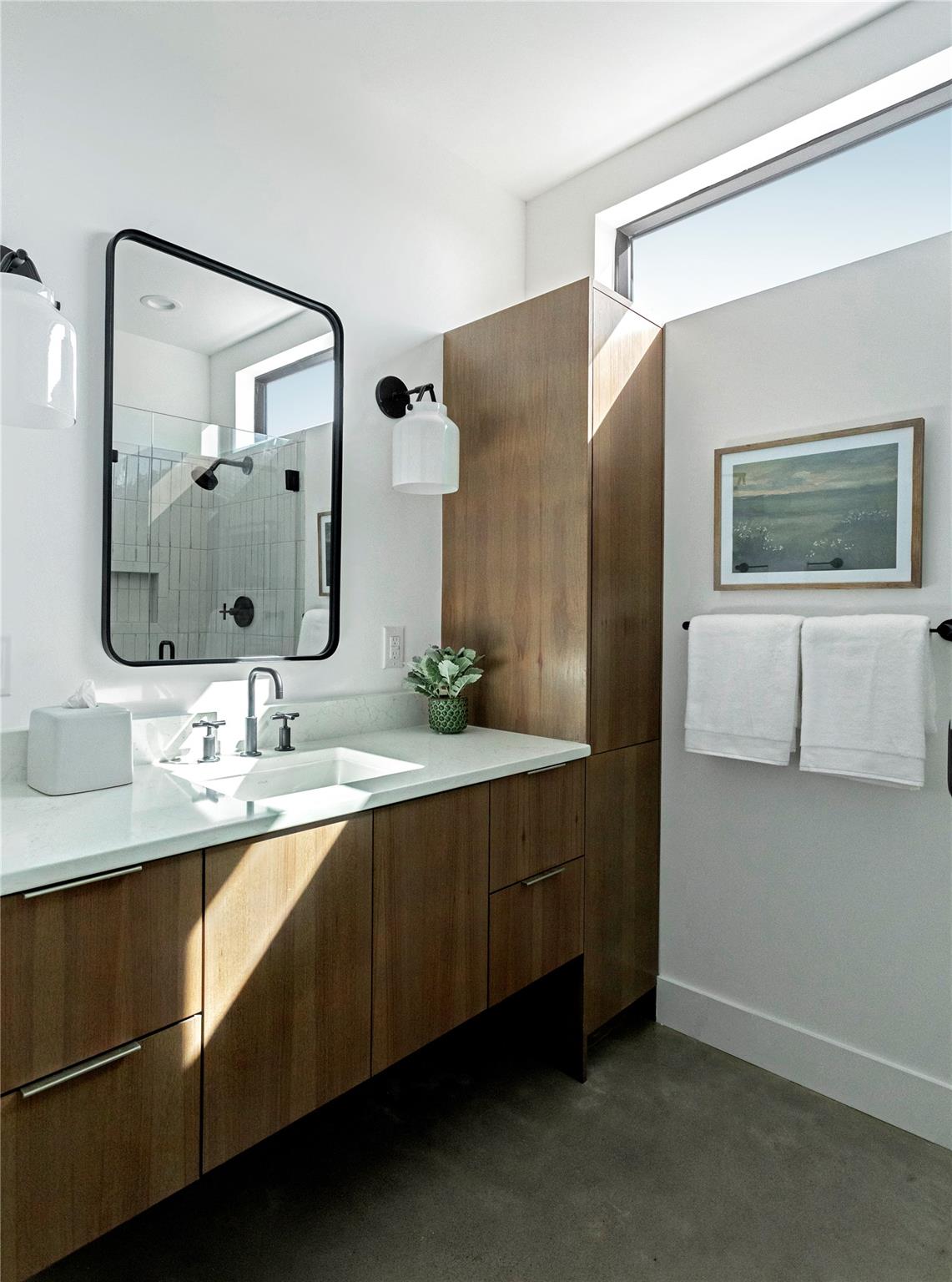 Image 27 of 40 For 9361 Us Highway 290  5