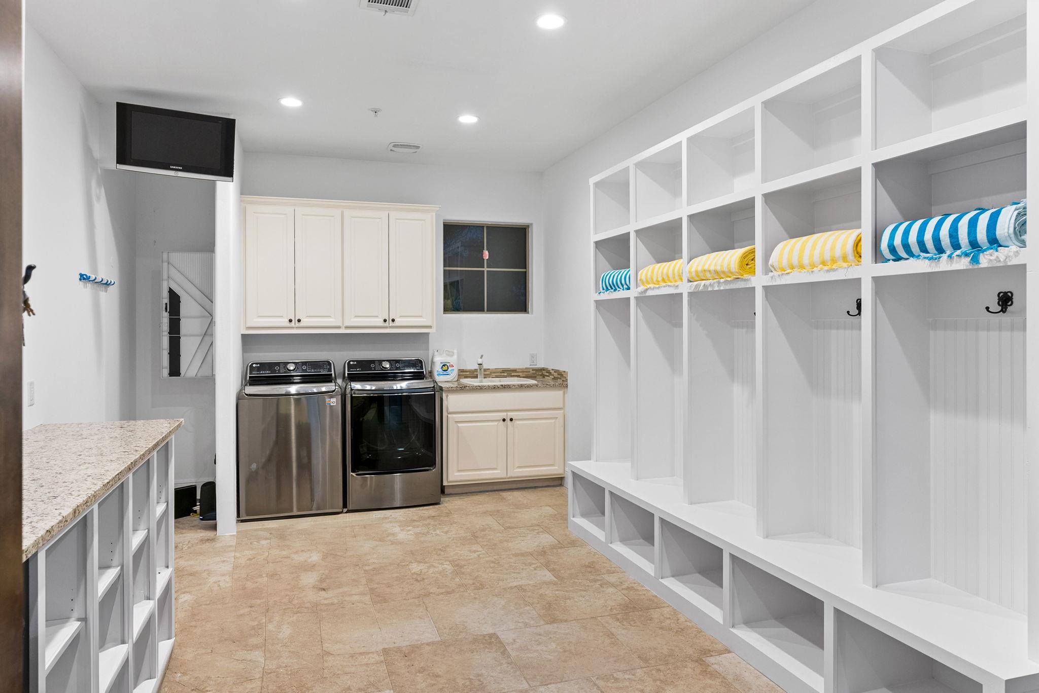 Image 33 of 40 For 1116 Terjo Ln