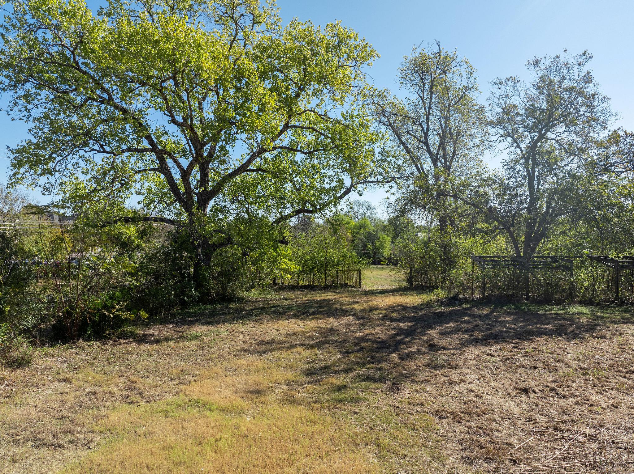 Image 13 of 14 For 5005, 5015, 5017, 0000 Maufrais Ln