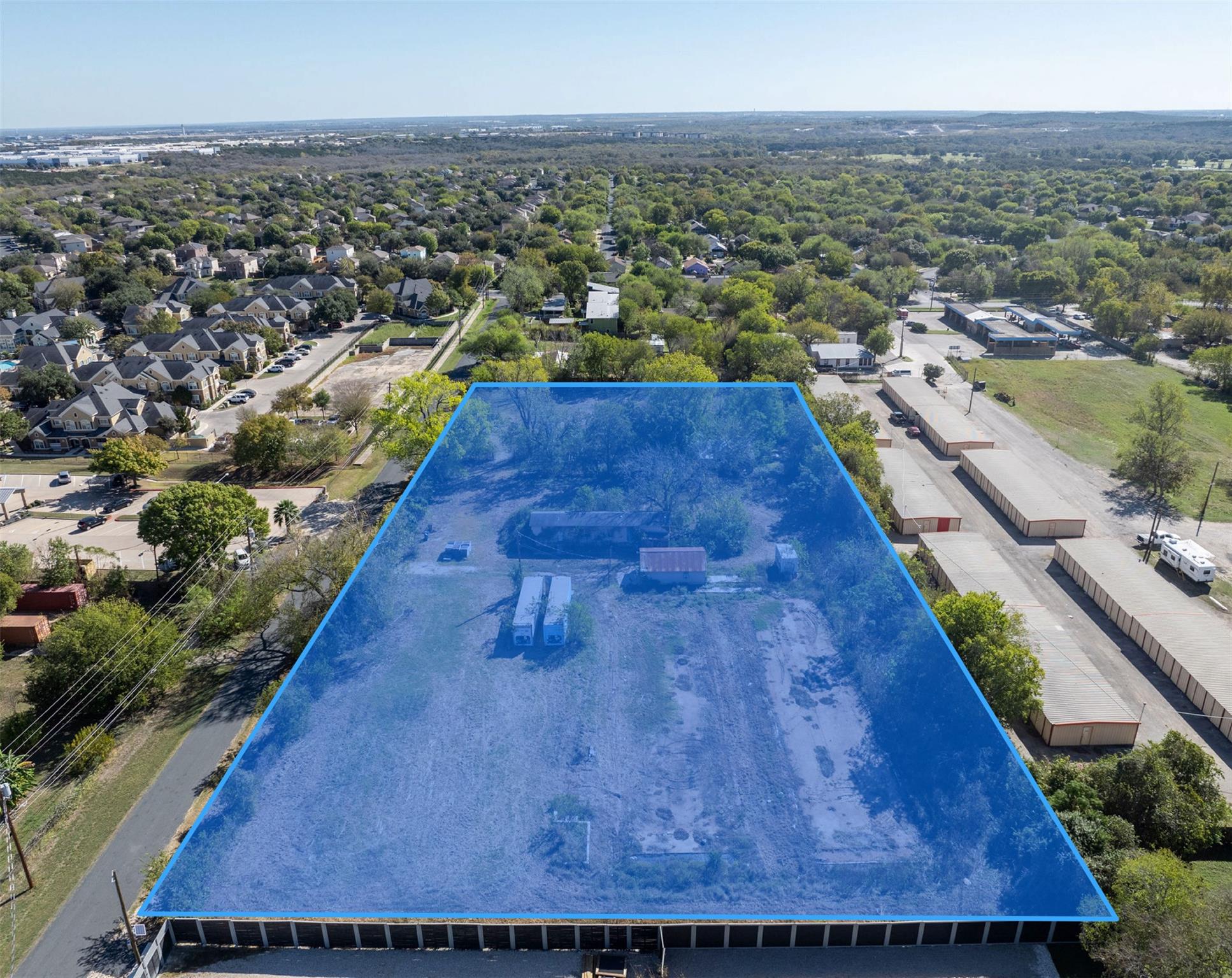 Image 4 of 14 For 5005, 5015, 5017, 0000 Maufrais Ln