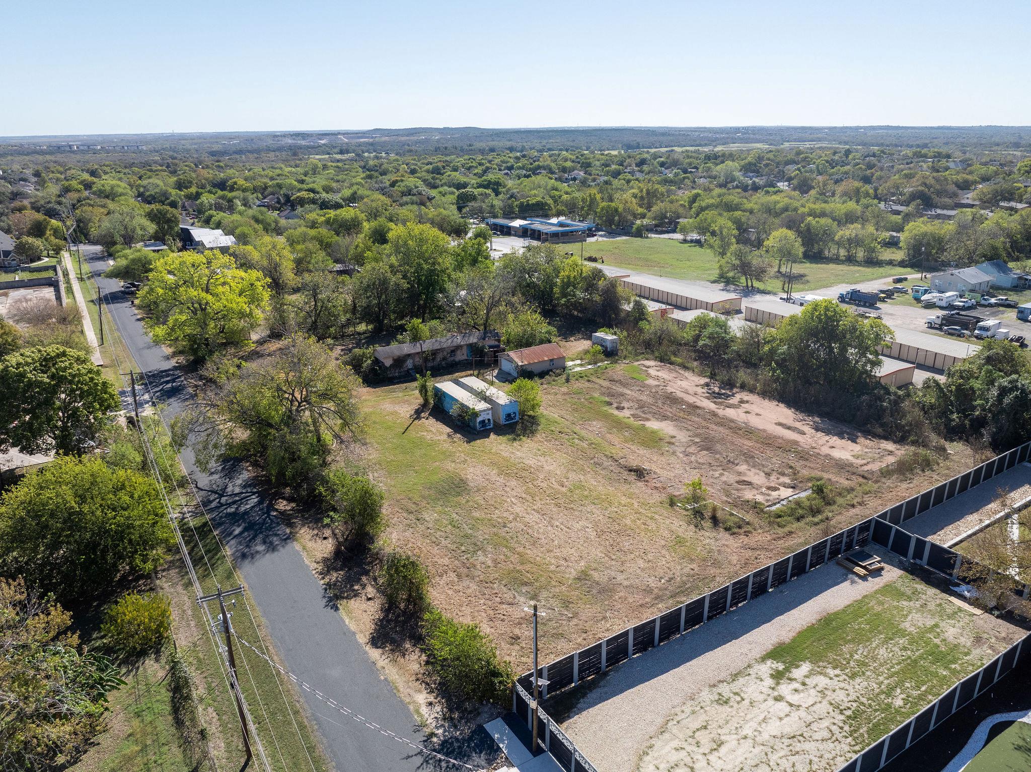 Image 5 of 14 For 5005, 5015, 5017, 0000 Maufrais Ln