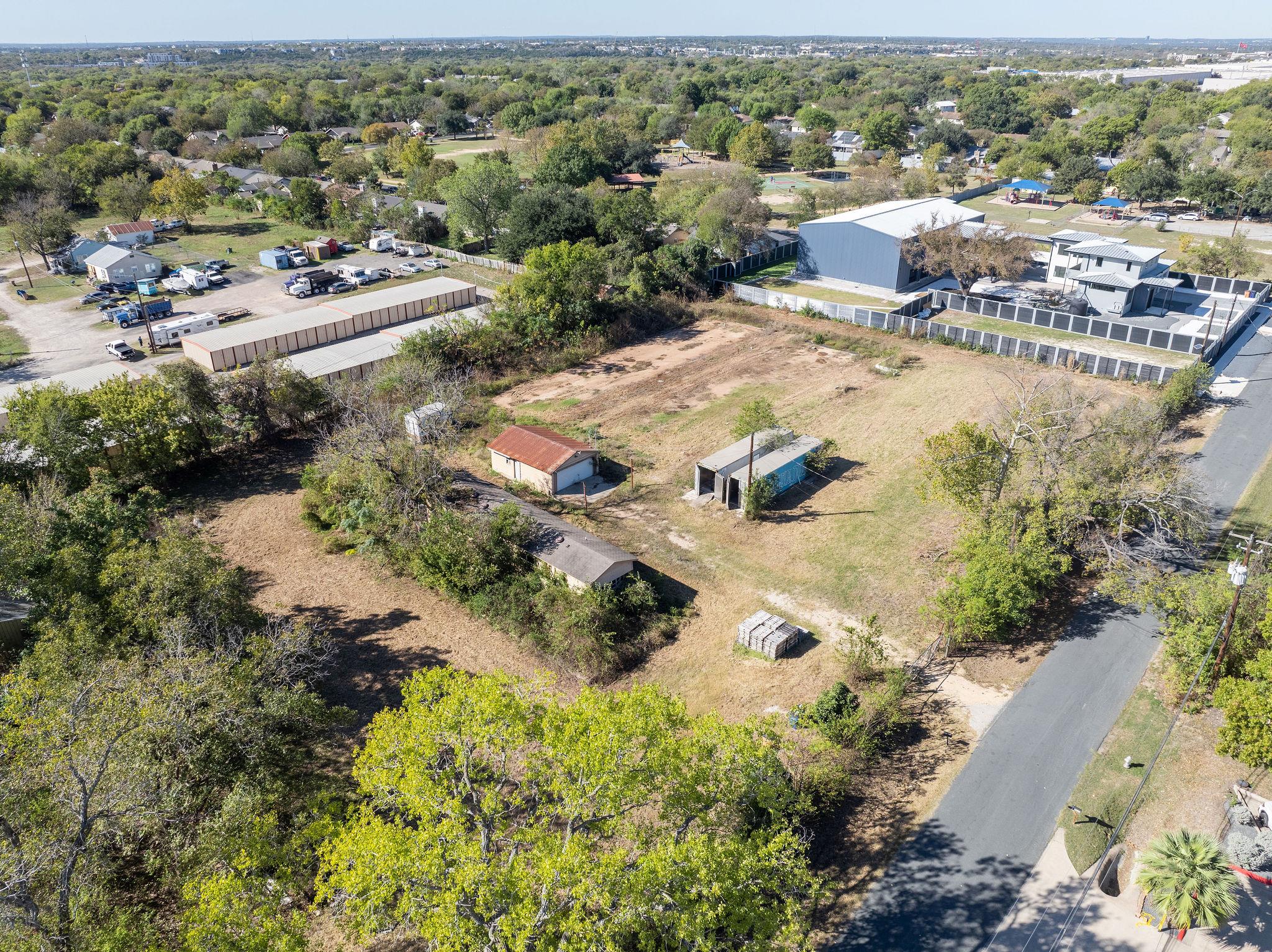 Image 7 of 14 For 5005, 5015, 5017, 0000 Maufrais Ln