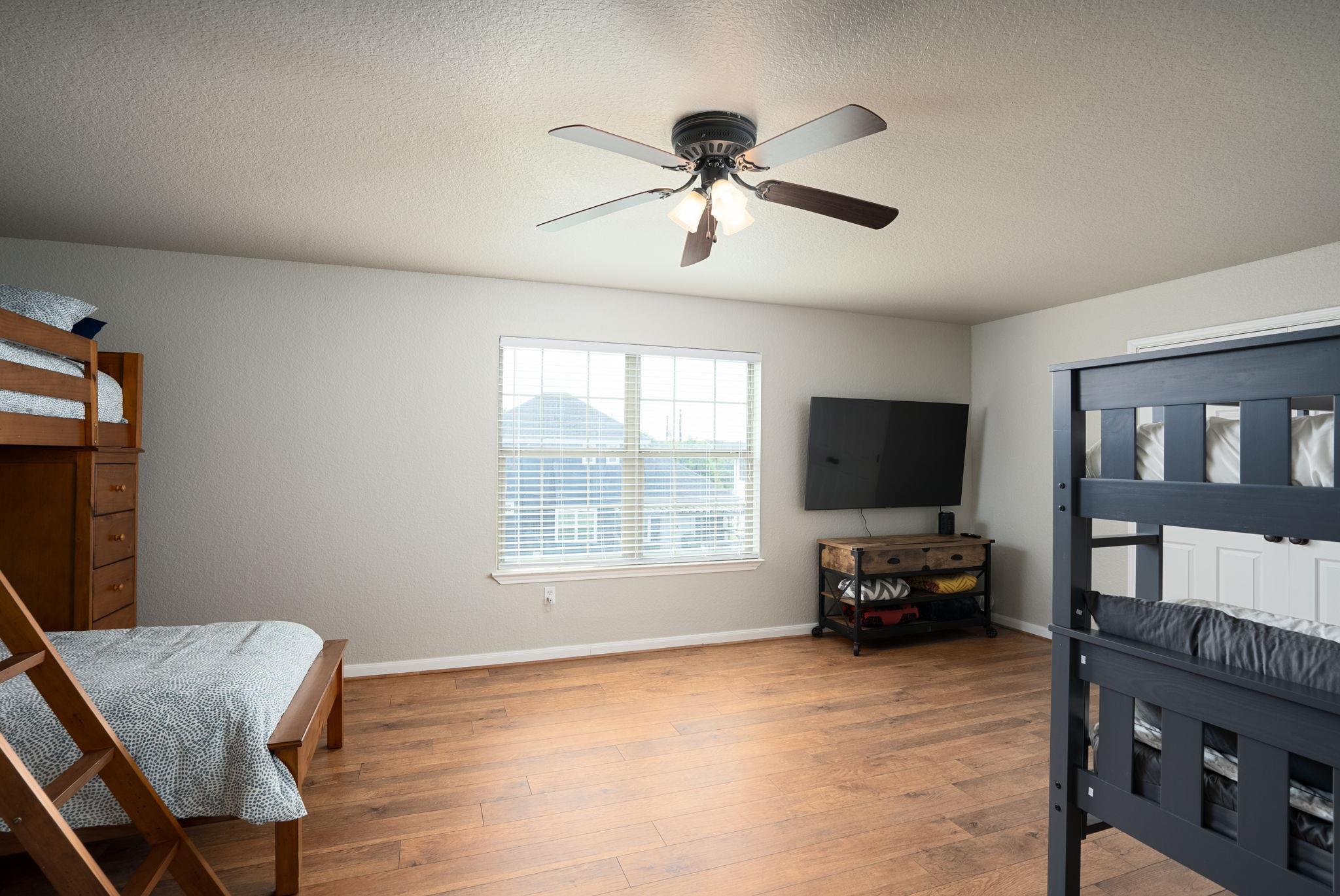 Image 14 of 29 For 1526 Bonnyview Dr