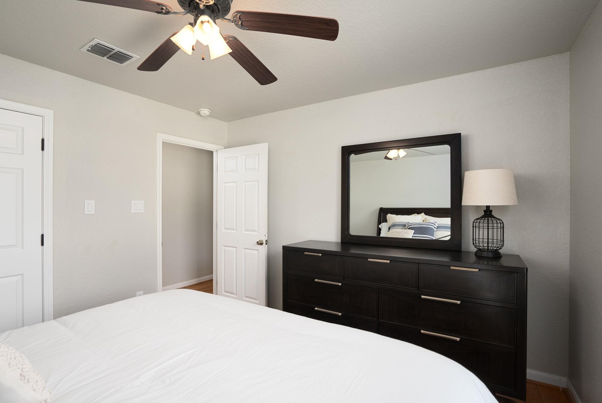 Image 19 of 29 For 1526 Bonnyview Dr