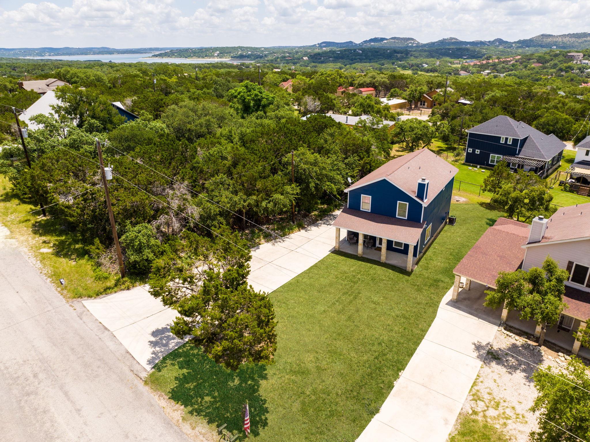 Image 21 of 29 For 1526 Bonnyview Dr