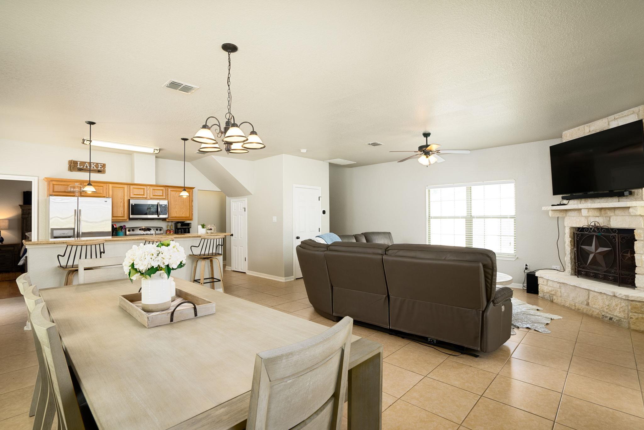 Image 6 of 29 For 1526 Bonnyview Dr
