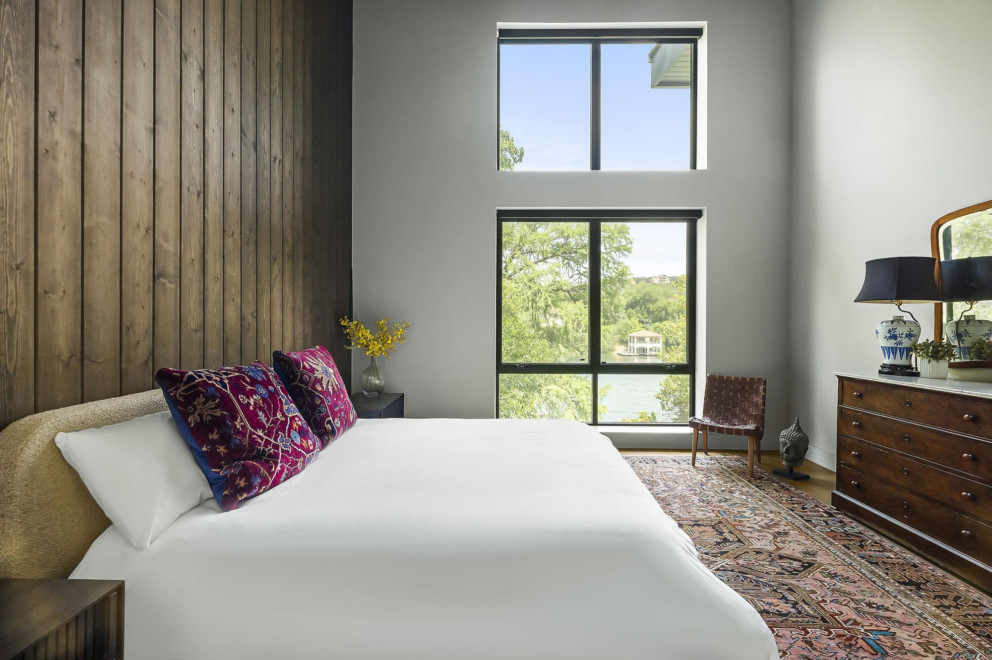 Image 16 of 35 For 2403 Big Horn Dr