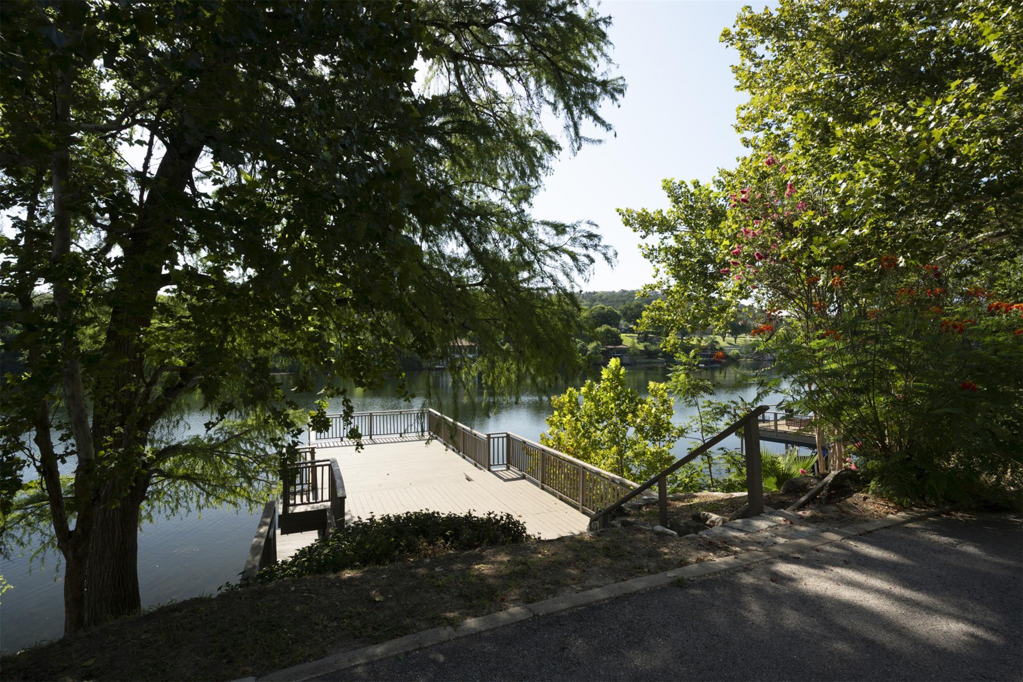 Image 27 of 35 For 2403 Big Horn Dr