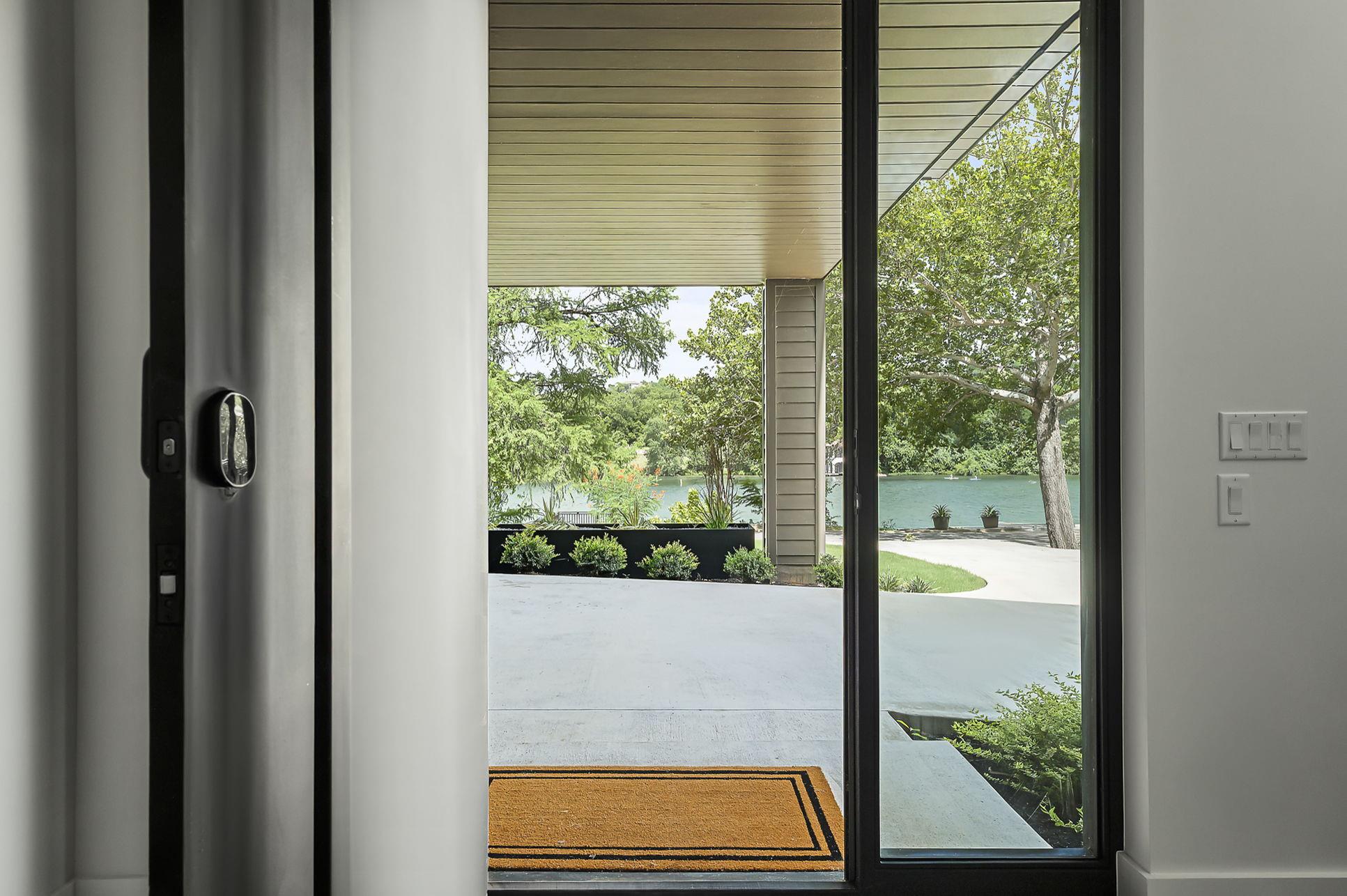 Image 5 of 35 For 2403 Big Horn Dr