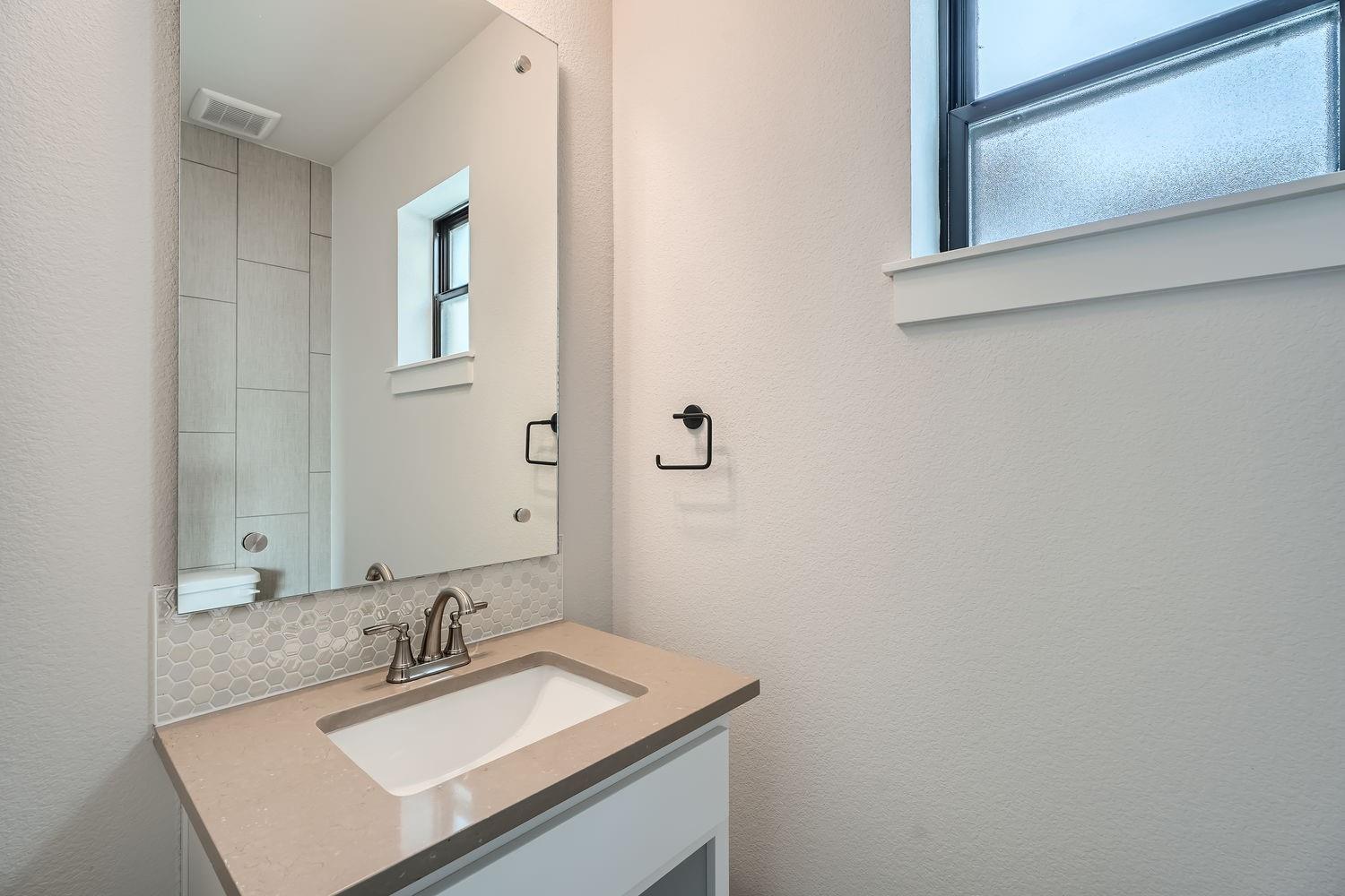 Image 14 of 28 For 9103 Cattle Baron Path