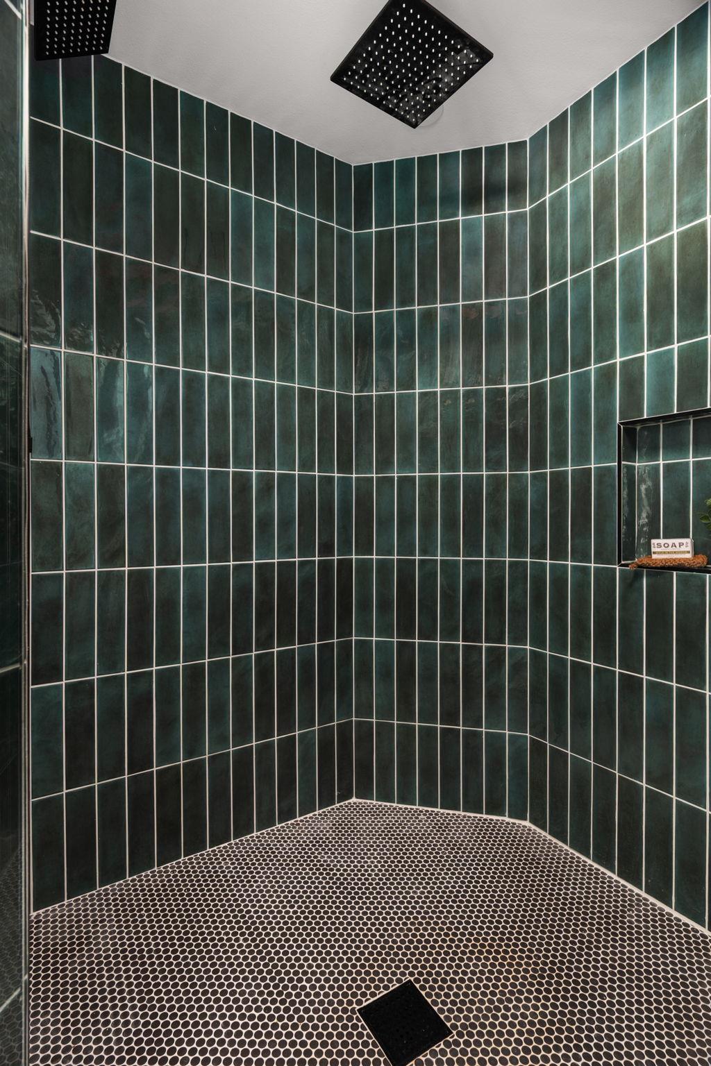 Image 23 of 38 For 10905 Chateau Hl