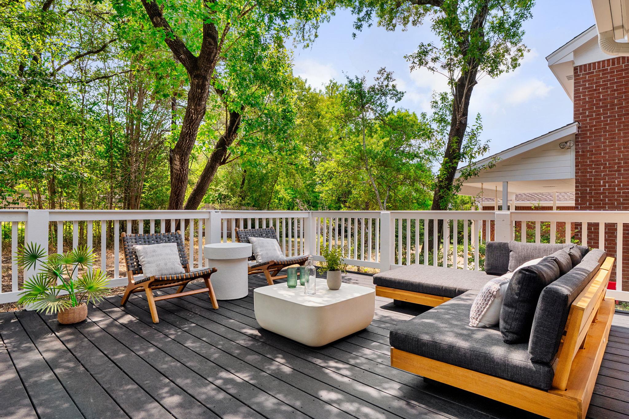 Image 34 of 38 For 10905 Chateau Hl