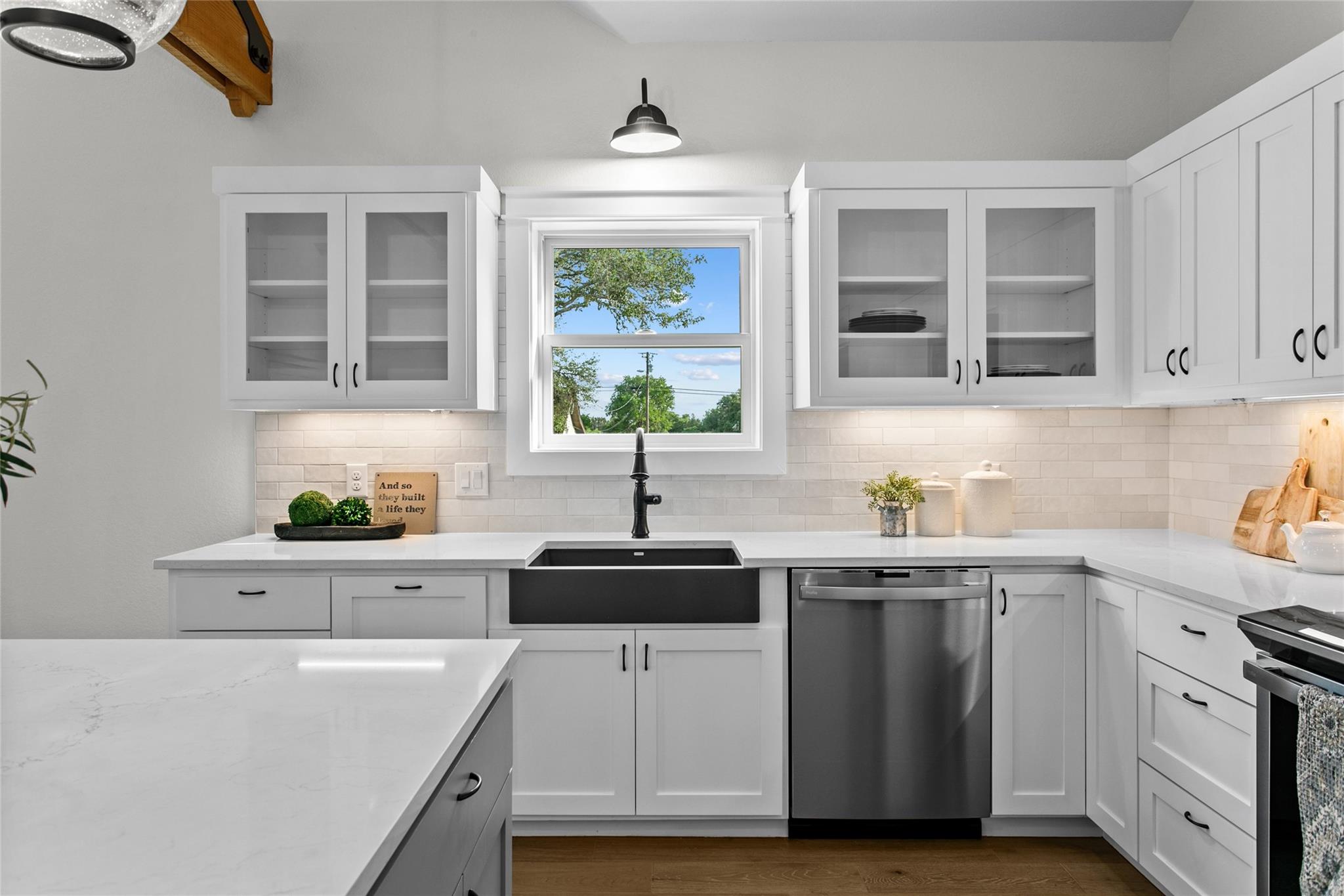 Image 10 of 39 For 1312 Greenlawn Parkway